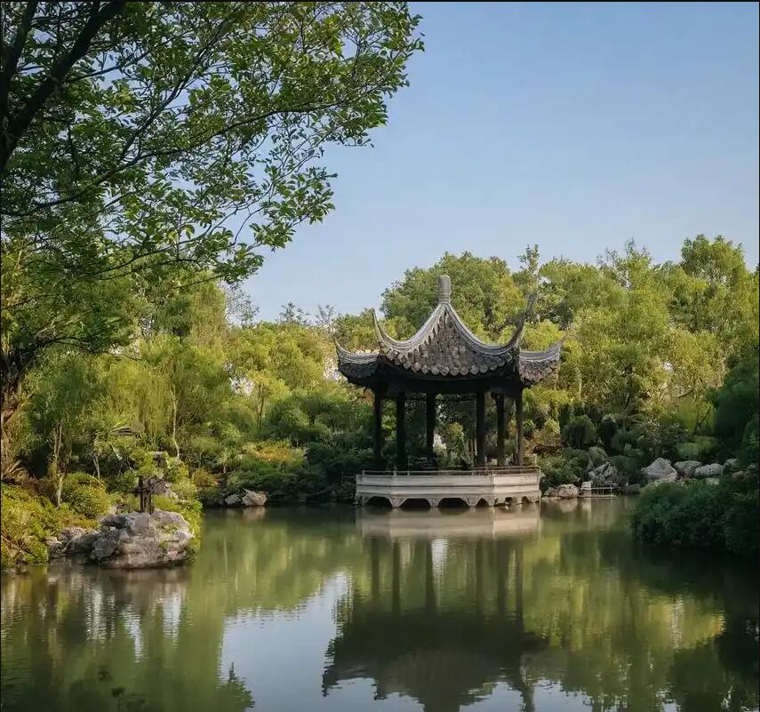 建始县煽情餐饮有限公司